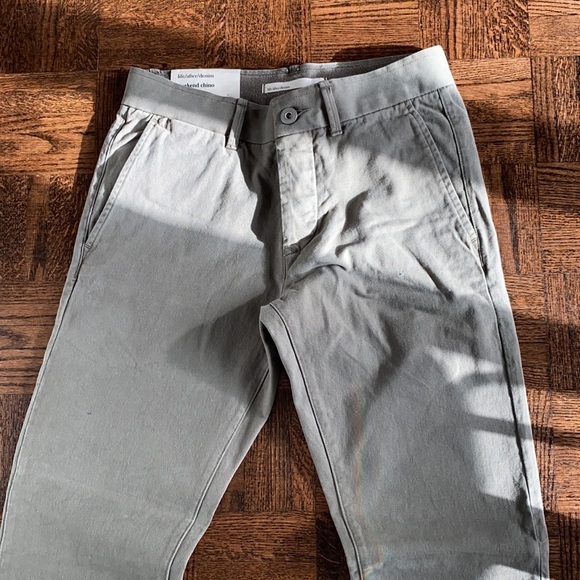 Slim fit Khaki chinos NWT - Picture 2 of 4